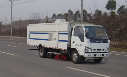 JDF5070TXSQ5型洗扫车.jpg